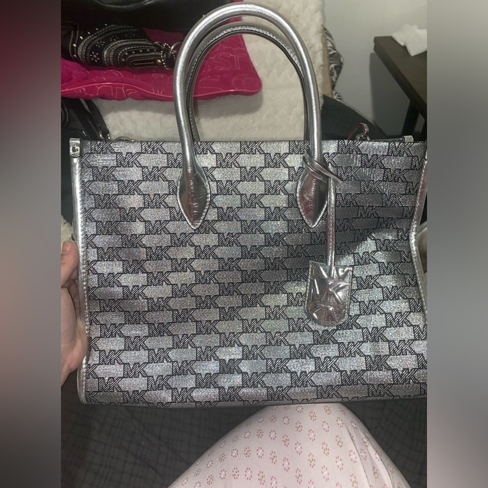 Michael Kors Tote Bag w/ Strap